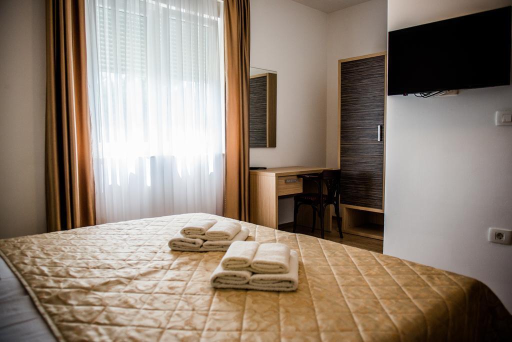 Hotel Pansion Martin à Međugorje Extérieur photo